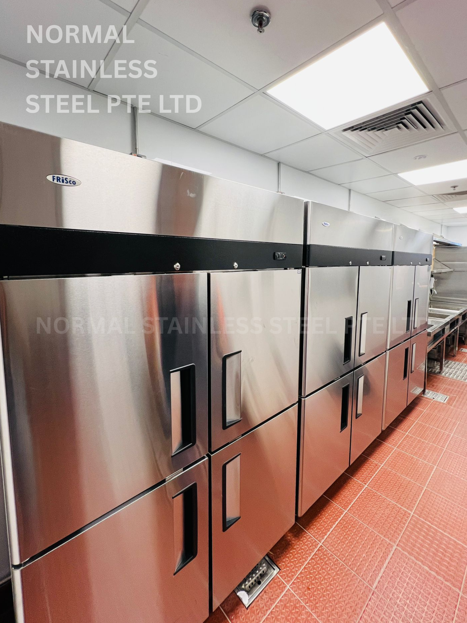 Commercial 4 door upright Chillers and freezers